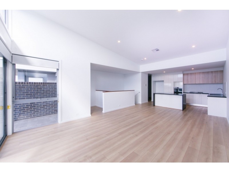 10/16 Sellbach Street, Weston ACT 2611