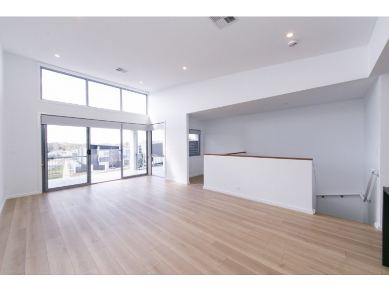 10/16 Sellbach Street, Weston ACT 2611