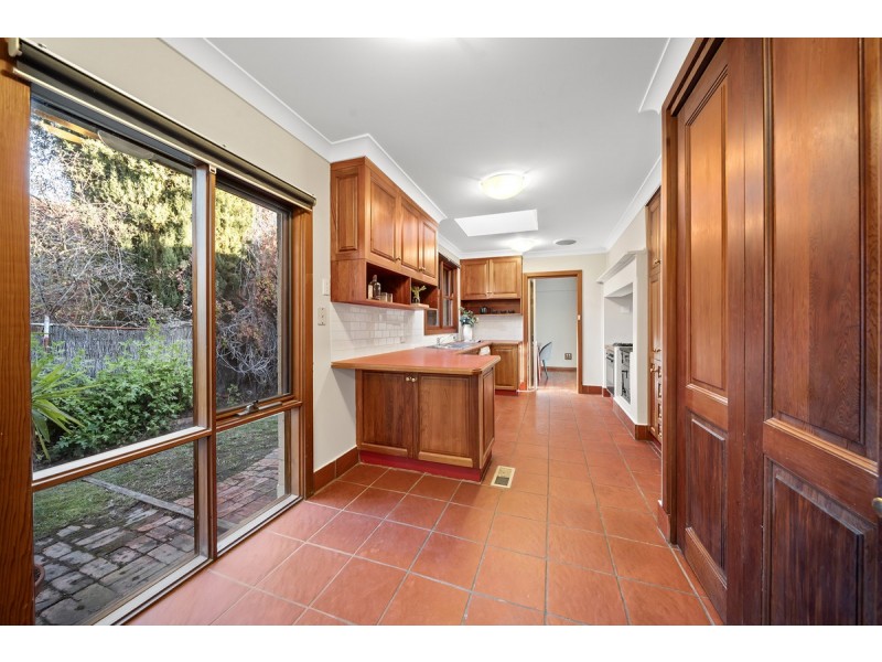 108 Strickland Crescent, Deakin ACT 2600