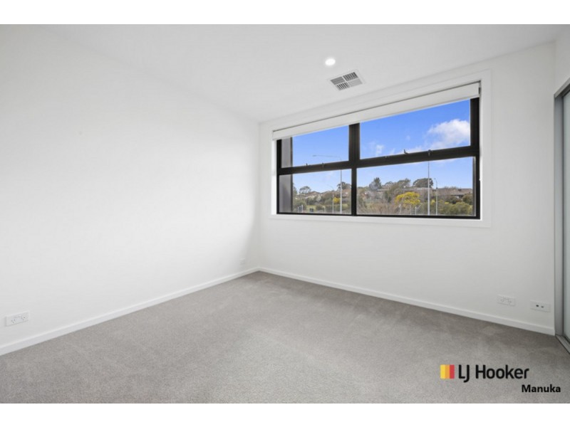 4/12 Ellison Harvie, Greenway ACT 2900