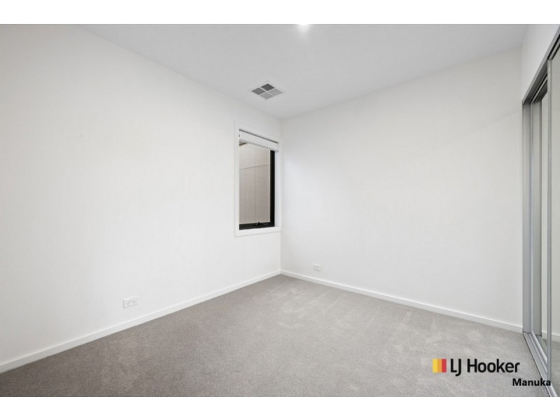 4/12 Ellison Harvie, Greenway ACT 2900