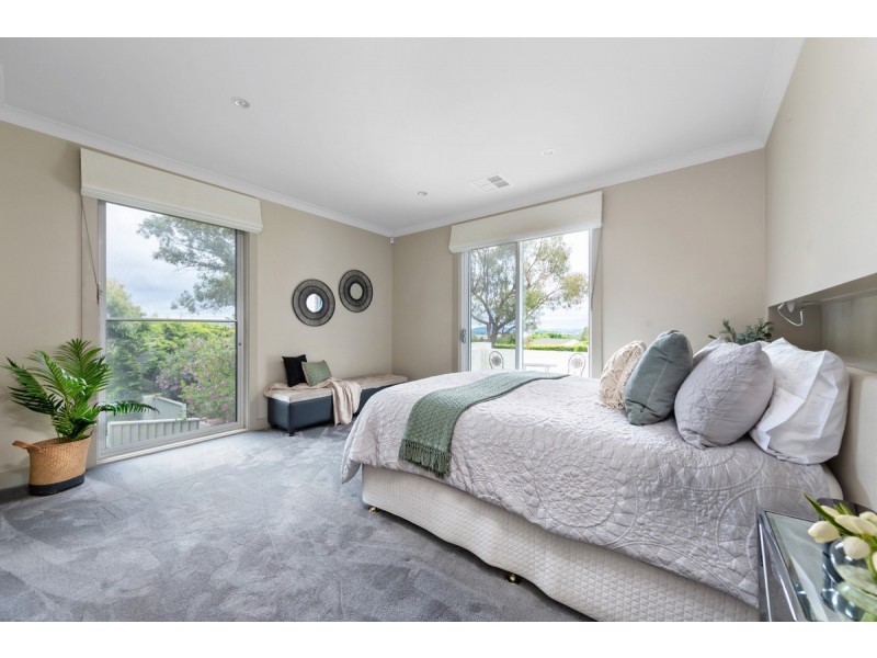 30 Carolyn Jackson Drive, Jerrabomberra NSW 2619