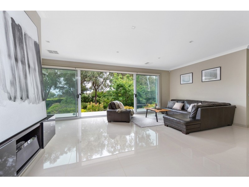 30 Carolyn Jackson Drive, Jerrabomberra NSW 2619