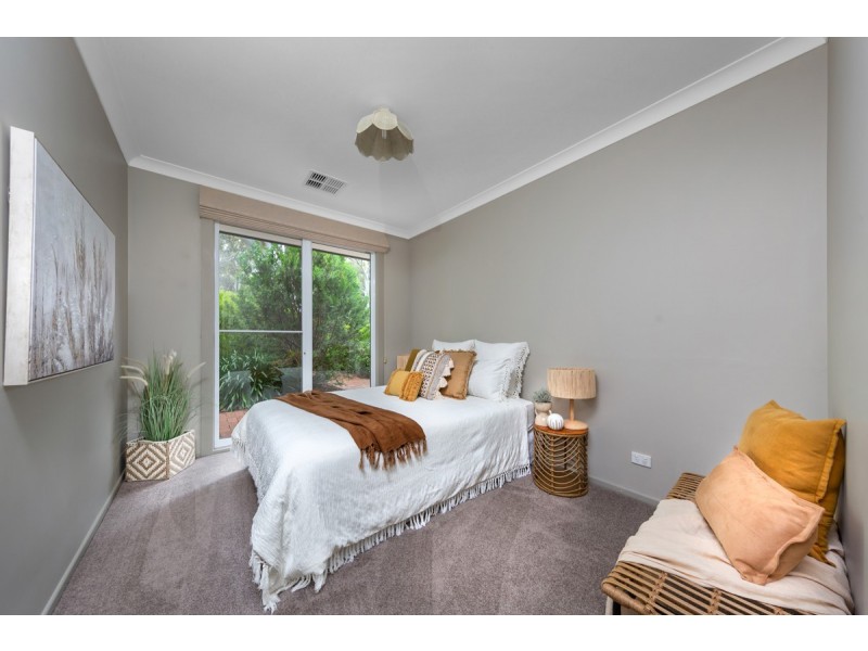 30 Carolyn Jackson Drive, Jerrabomberra NSW 2619