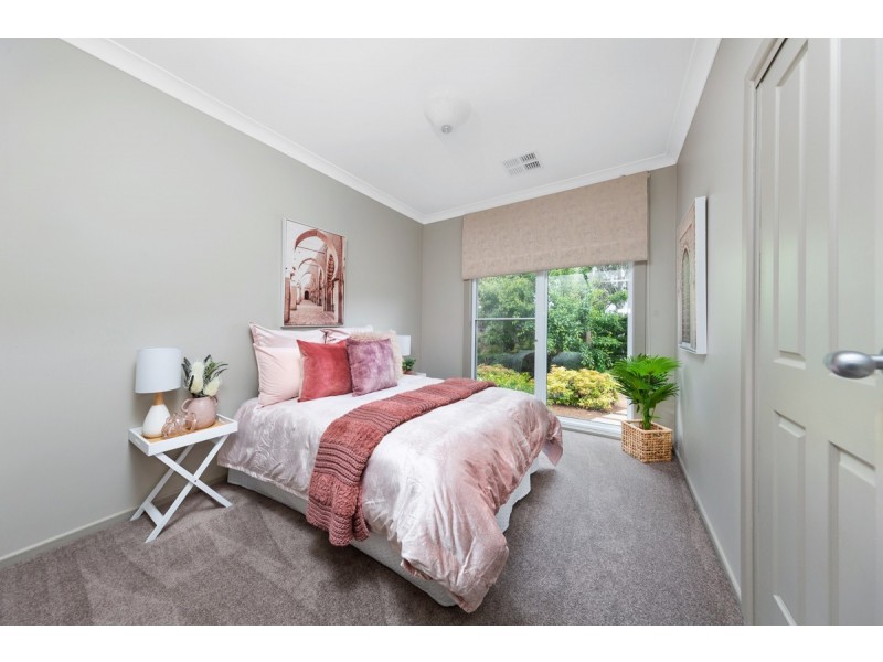 30 Carolyn Jackson Drive, Jerrabomberra NSW 2619