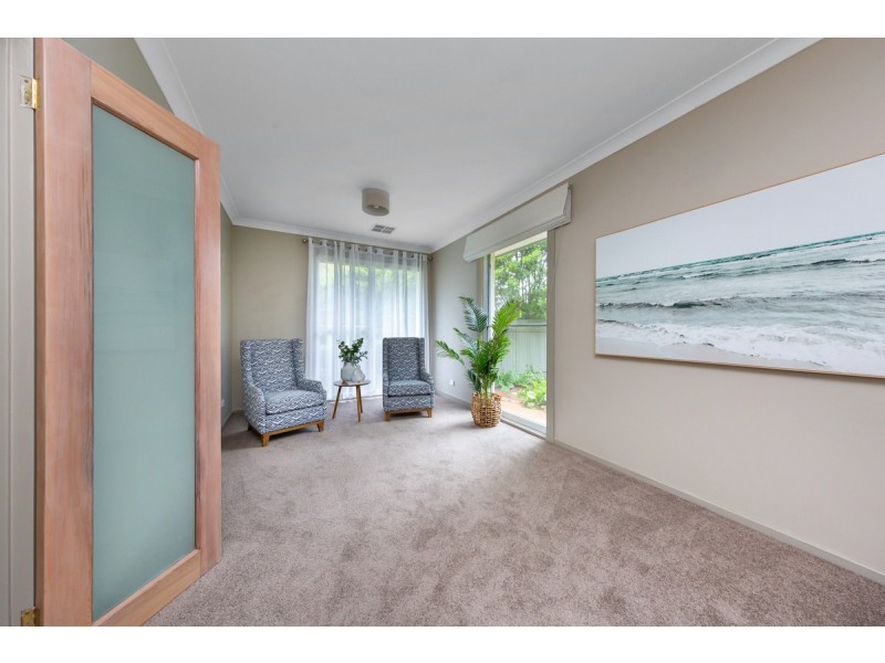 30 Carolyn Jackson Drive, Jerrabomberra NSW 2619