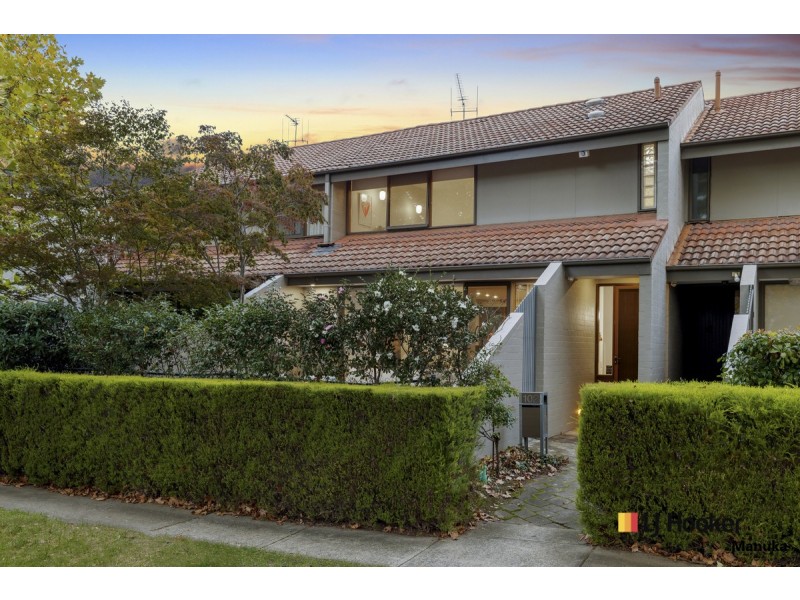 102 Arthur Circle, Forrest ACT 2603