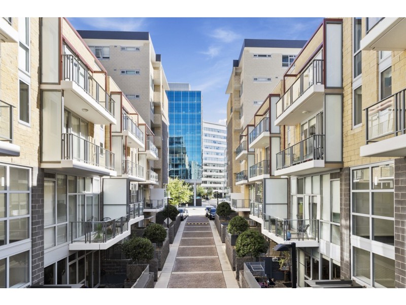 32/2 Edinburgh Avenue, City ACT 2601