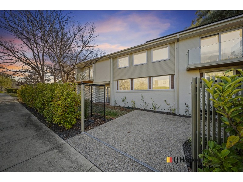 17 Empire Circuit, Forrest ACT 2603