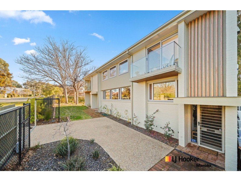 17 Empire Circuit, Forrest ACT 2603