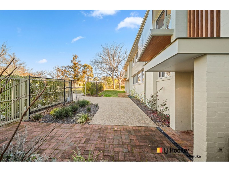17 Empire Circuit, Forrest ACT 2603