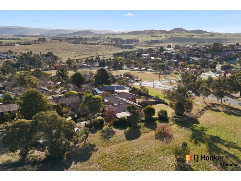 9 Barrett Street, Macgregor ACT 2615