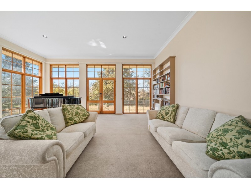2 Tennyson Crescent, Forrest ACT 2603