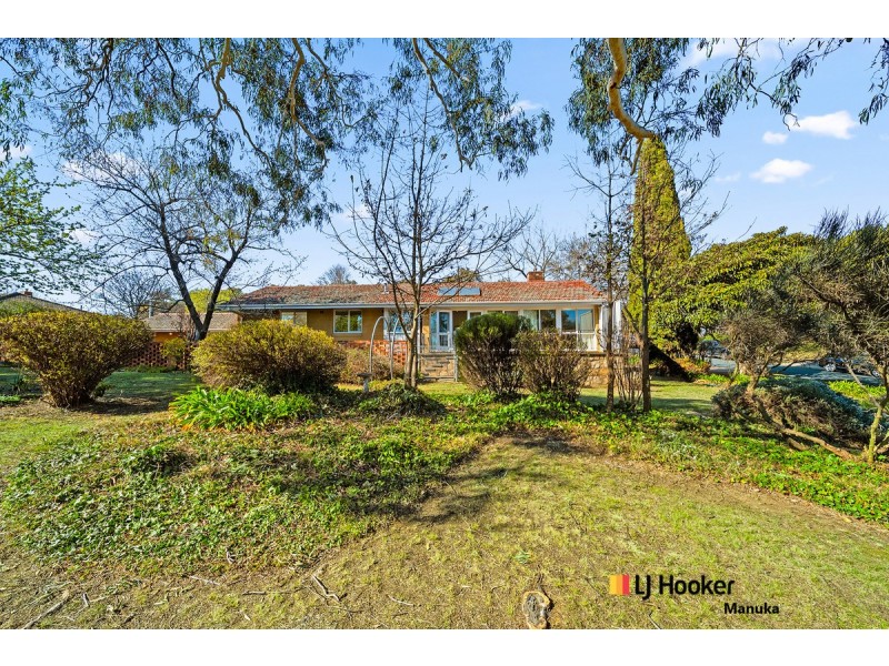 61 Stonehaven Crescent, Deakin ACT 2600