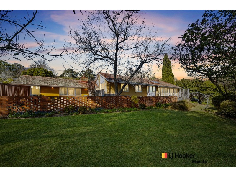 61 Stonehaven Crescent, Deakin ACT 2600