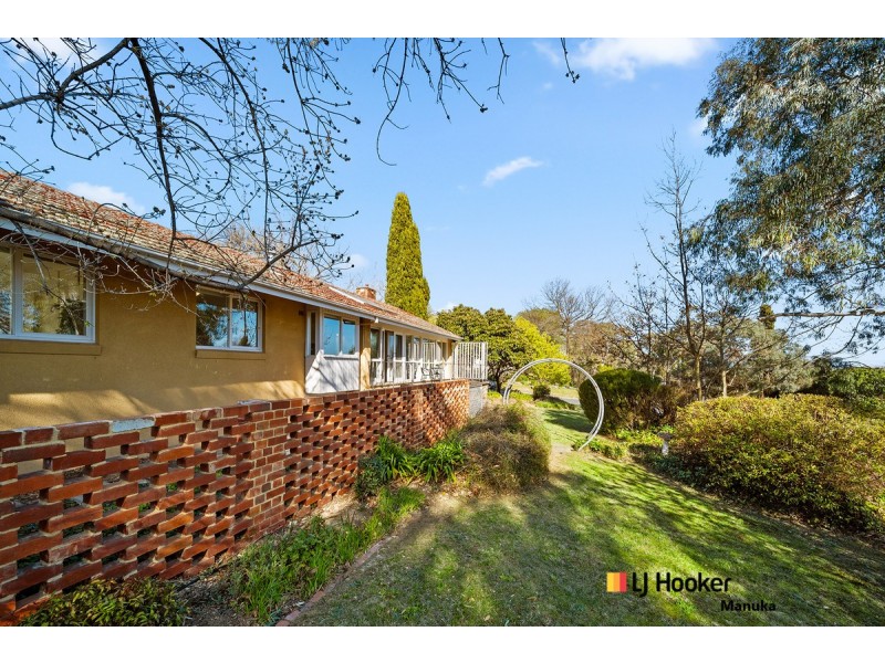 61 Stonehaven Crescent, Deakin ACT 2600