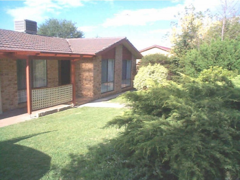 69 Clive Steele Avenue, Monash ACT 2904