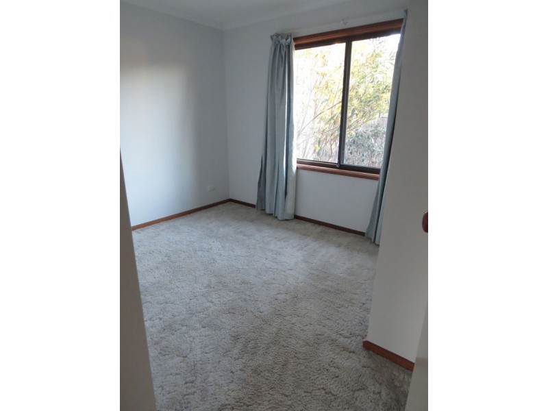 1 Henry Melville Crescent, Gilmore ACT 2905