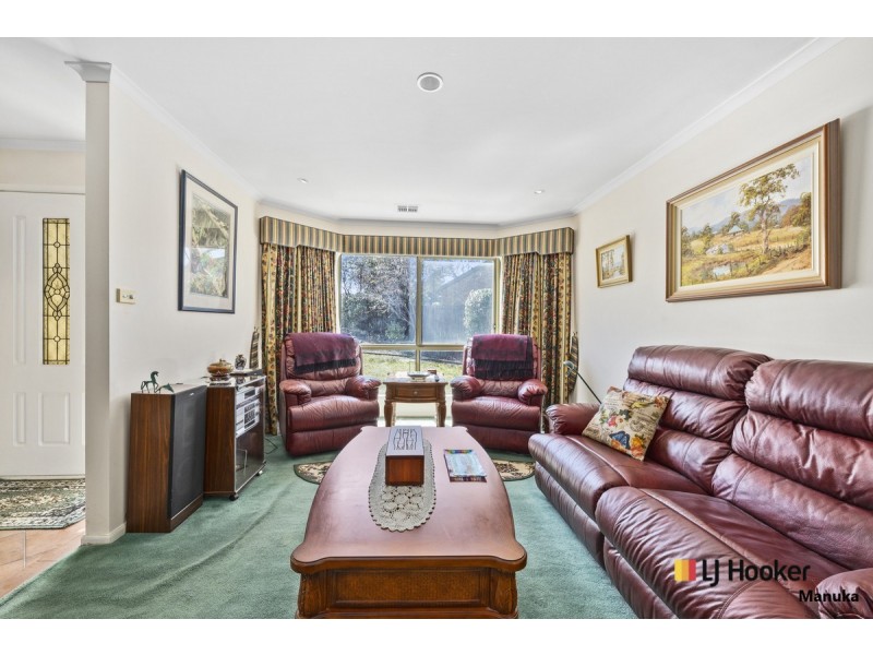 25 John Young Crescent, Greenway ACT 2900