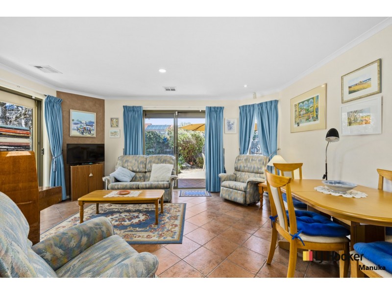 25 John Young Crescent, Greenway ACT 2900
