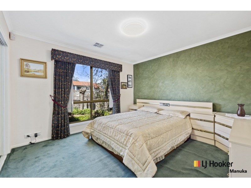 25 John Young Crescent, Greenway ACT 2900