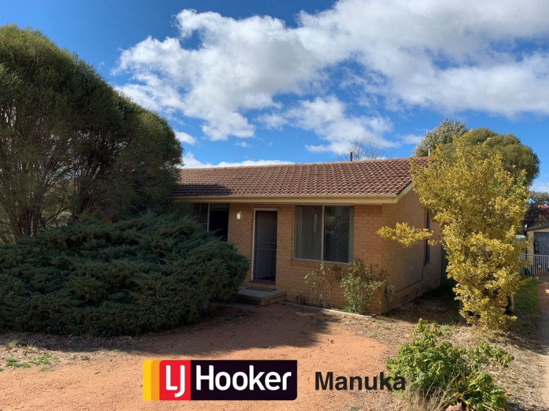 2/8 MacNaughton, Higgins ACT 2615