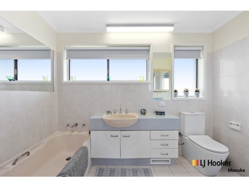 10 Pitt Place, Holder ACT 2611
