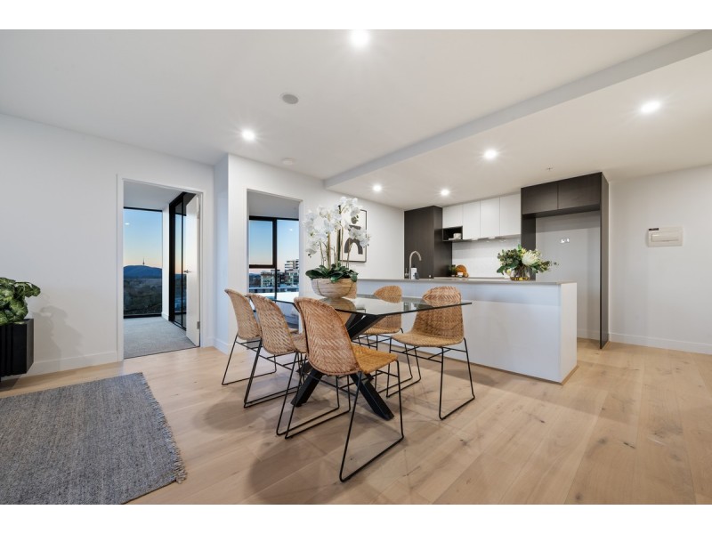 911/220 Melrose Drive, Phillip ACT 2606