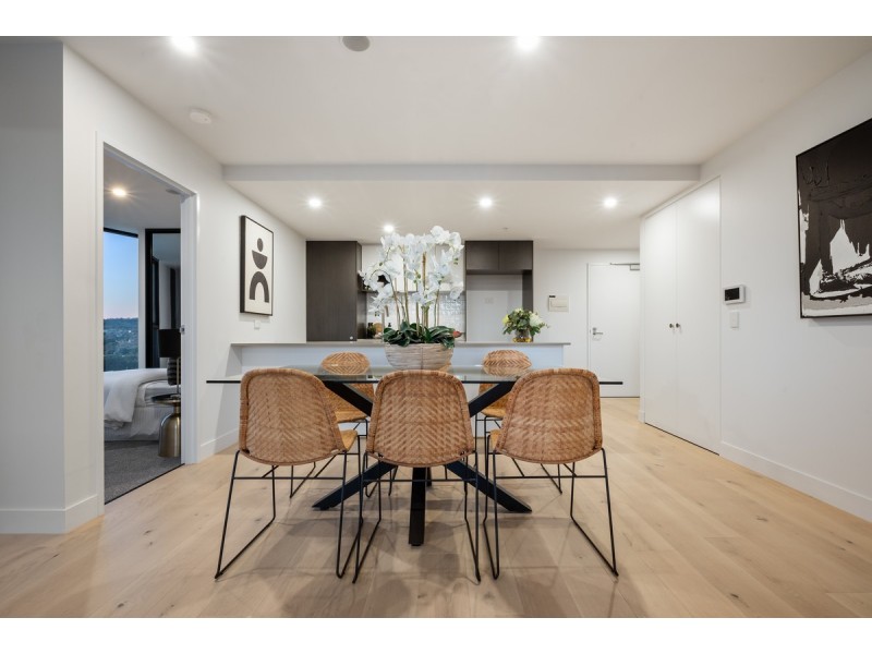 911/220 Melrose Drive, Phillip ACT 2606