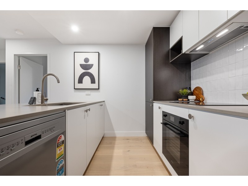 911/220 Melrose Drive, Phillip ACT 2606