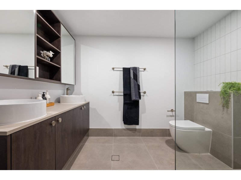 911/220 Melrose Drive, Phillip ACT 2606