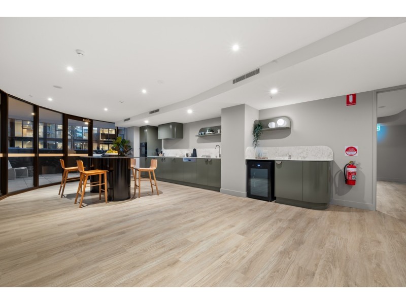 911/220 Melrose Drive, Phillip ACT 2606