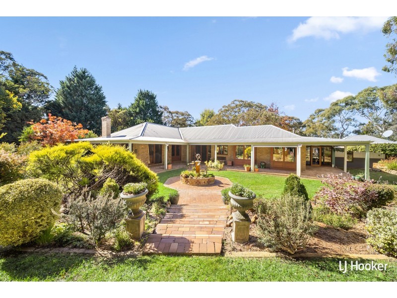 1 Radcliffe Circuit “Clover Hill”, Carwoola NSW 2620