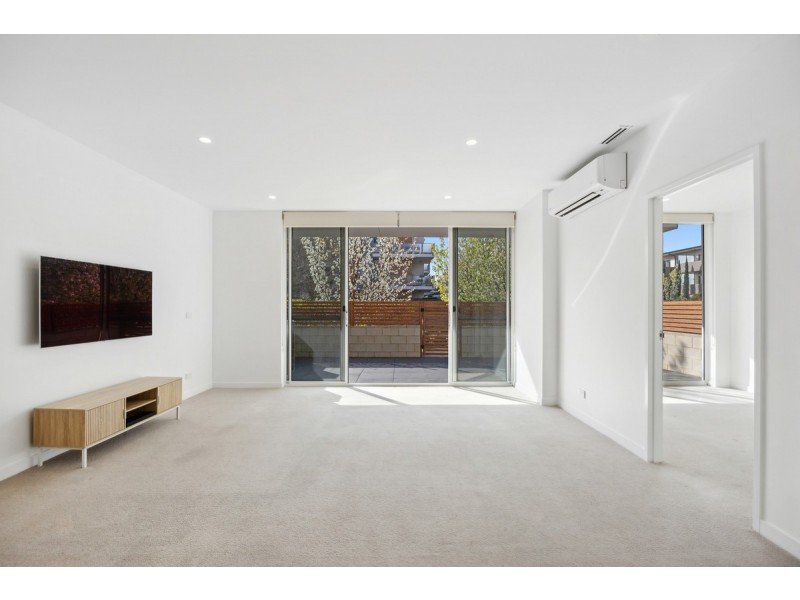 1/1 Surprize Place, Phillip ACT 2606