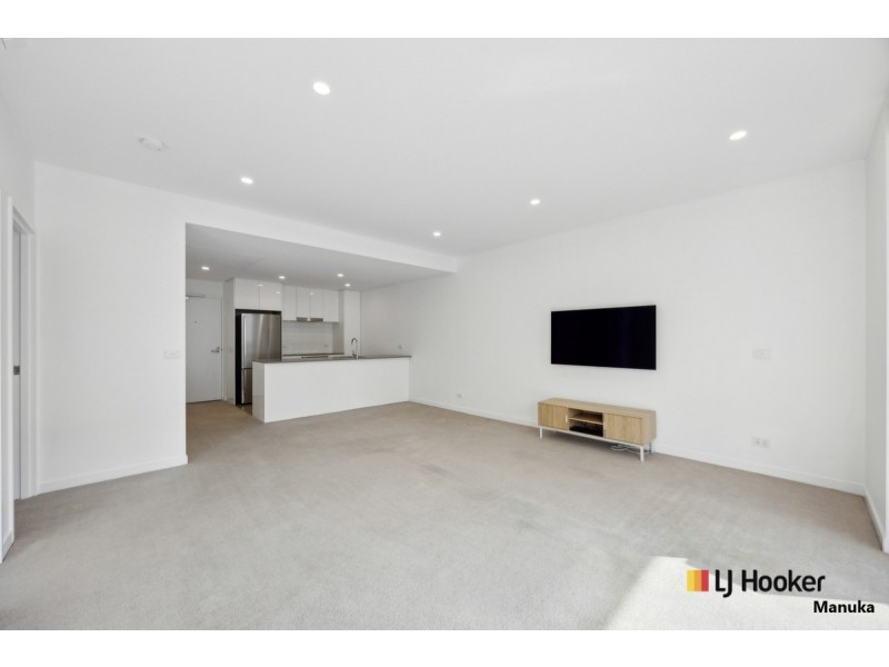 1/1 Surprize Place, Phillip ACT 2606