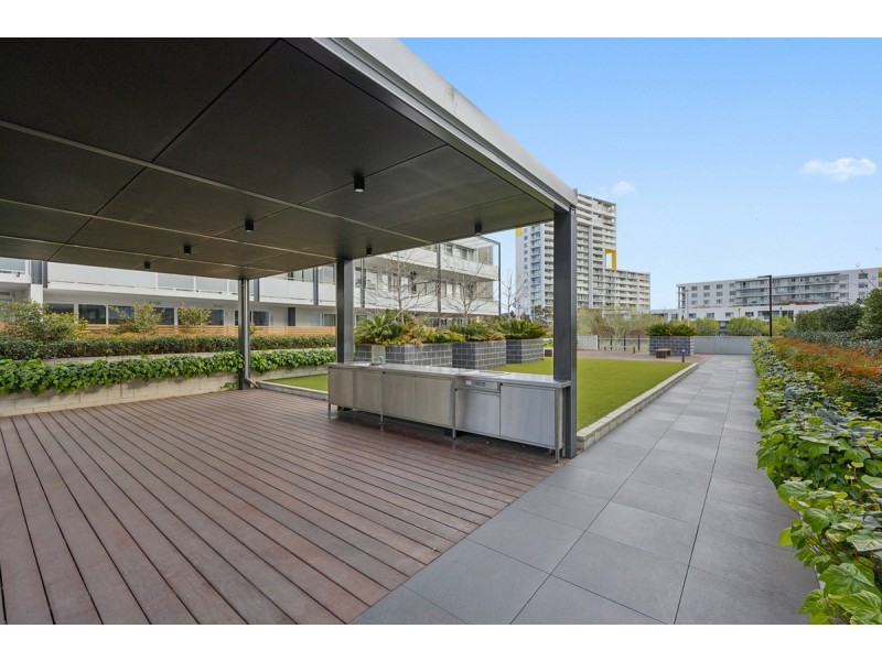 1/1 Surprize Place, Phillip ACT 2606