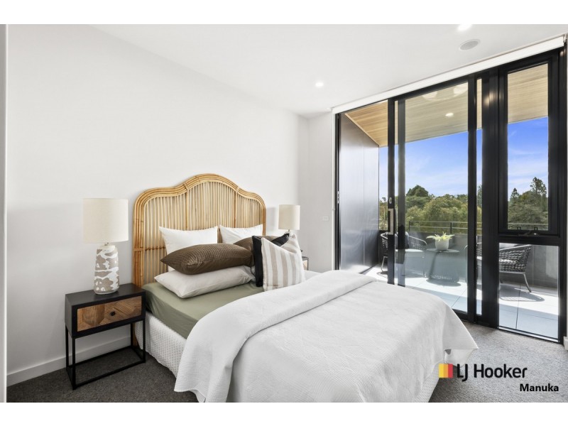 62/7 State Circle, Forrest ACT 2603