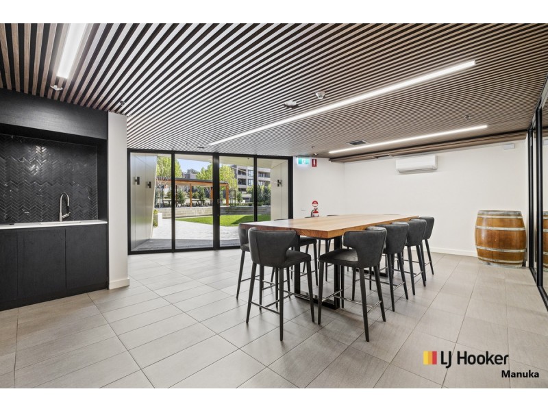 62/7 State Circle, Forrest ACT 2603
