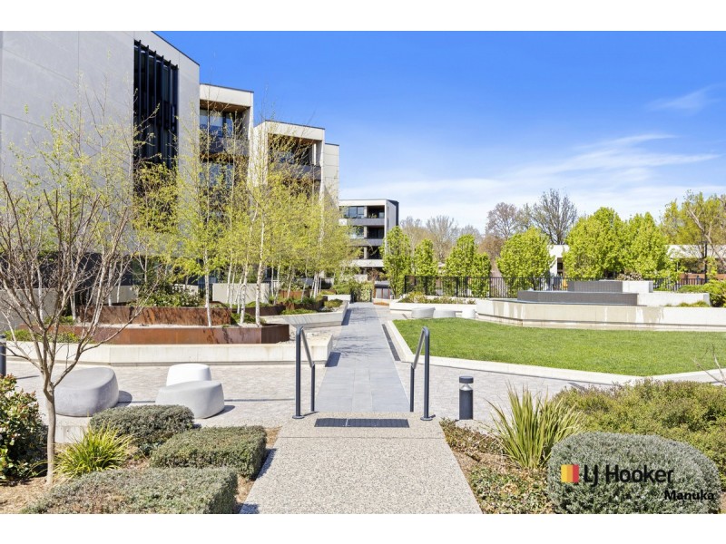 62/7 State Circle, Forrest ACT 2603