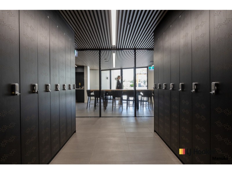 62/7 State Circle, Forrest ACT 2603