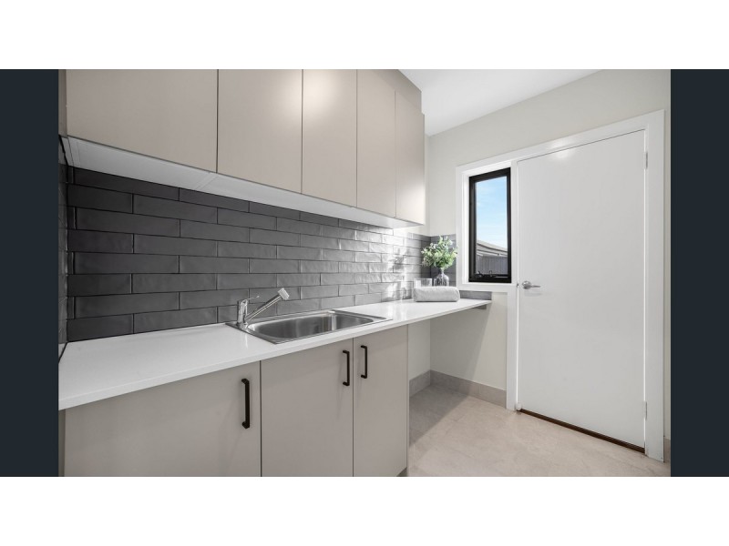16 Sunray Street, Tralee NSW 2620