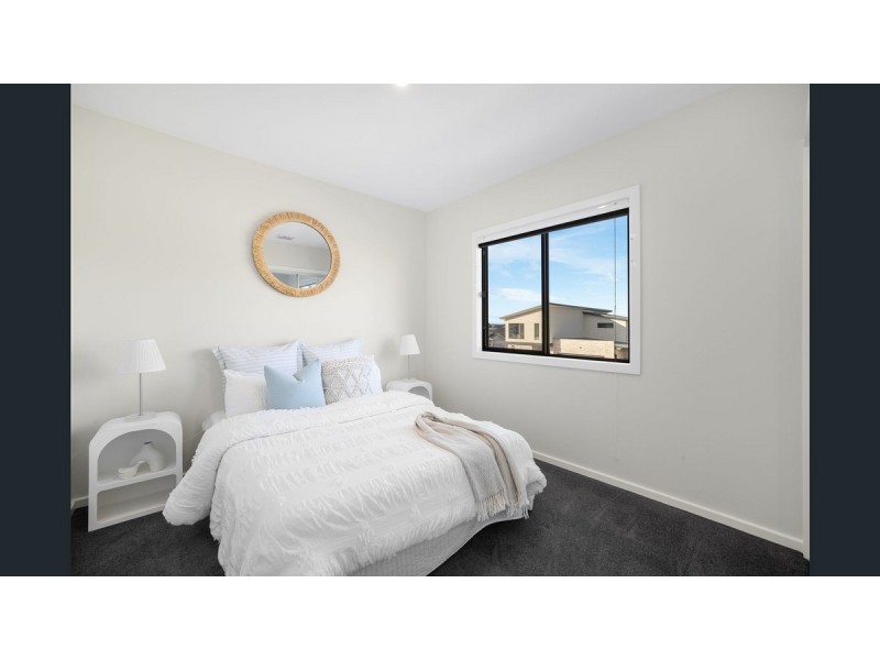 16 Sunray Street, Tralee NSW 2620