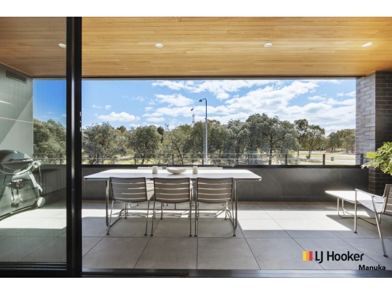 22/7 State Circle, Forrest ACT 2603