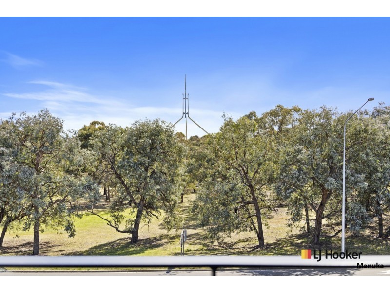 22/7 State Circle, Forrest ACT 2603