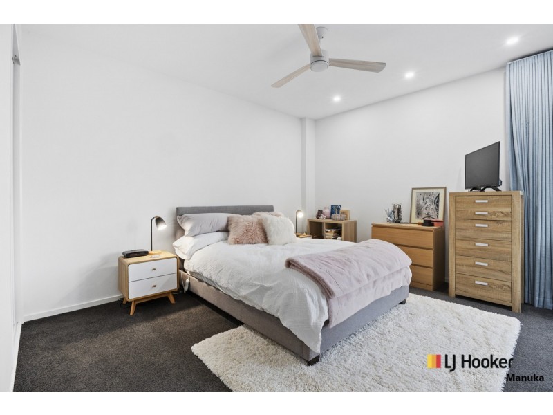 18/25 Jerrabomberra Avenue, Narrabundah ACT 2604