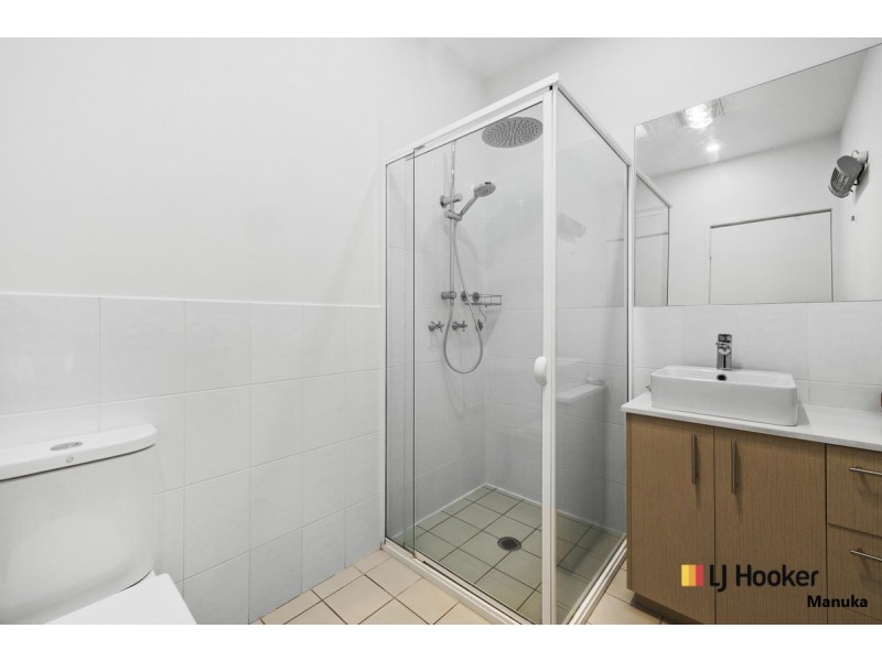 18/25 Jerrabomberra Avenue, Narrabundah ACT 2604