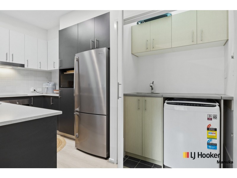 18/25 Jerrabomberra Avenue, Narrabundah ACT 2604