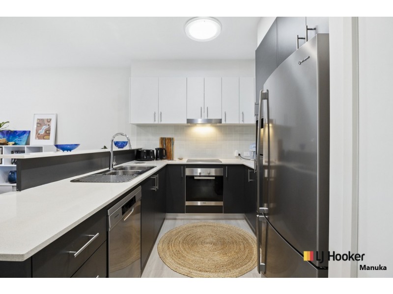 18/25 Jerrabomberra Avenue, Narrabundah ACT 2604