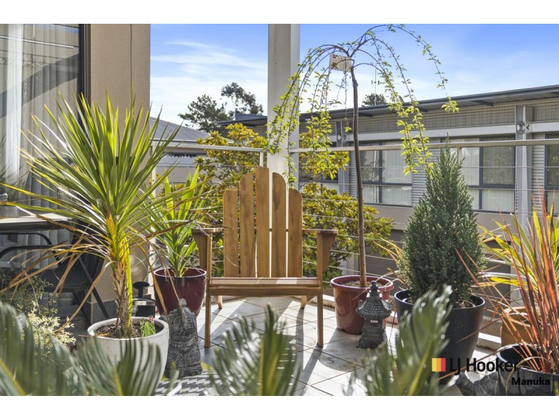 18/25 Jerrabomberra Avenue, Narrabundah ACT 2604