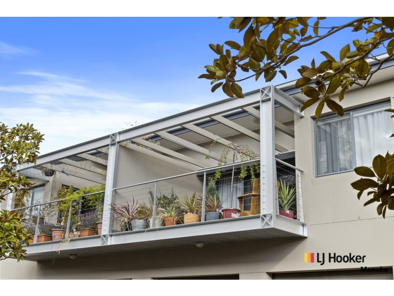 18/25 Jerrabomberra Avenue, Narrabundah ACT 2604